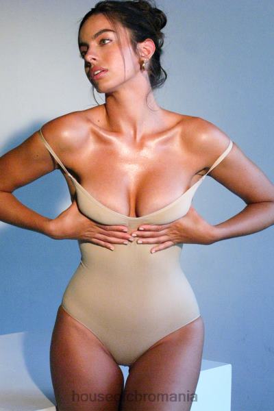 îmbrăcăminte House of CB Sculpting complet scurt body almond X4F681274