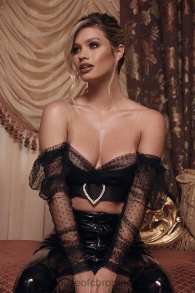 îmbrăcăminte House of CB top cu cataramă inimă din plasă adunată clara X4F68810