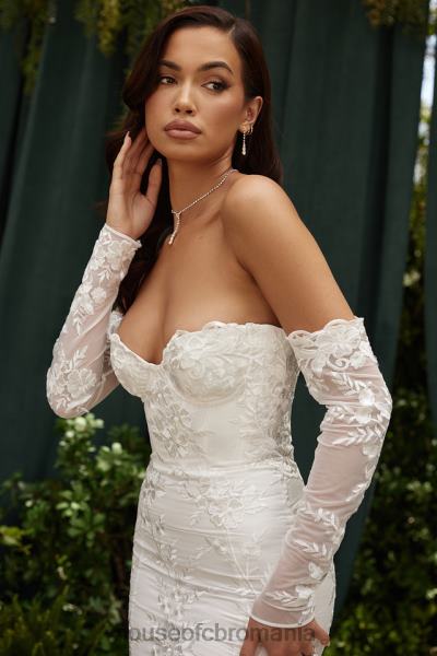 nunti House of CB rochie de mireasa isabelle din dantela alba cu maneca lunga X4F681139